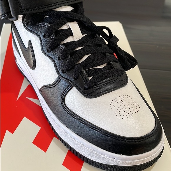 Nike x Stussy AF1 07’ mids - Picture 2 of 3